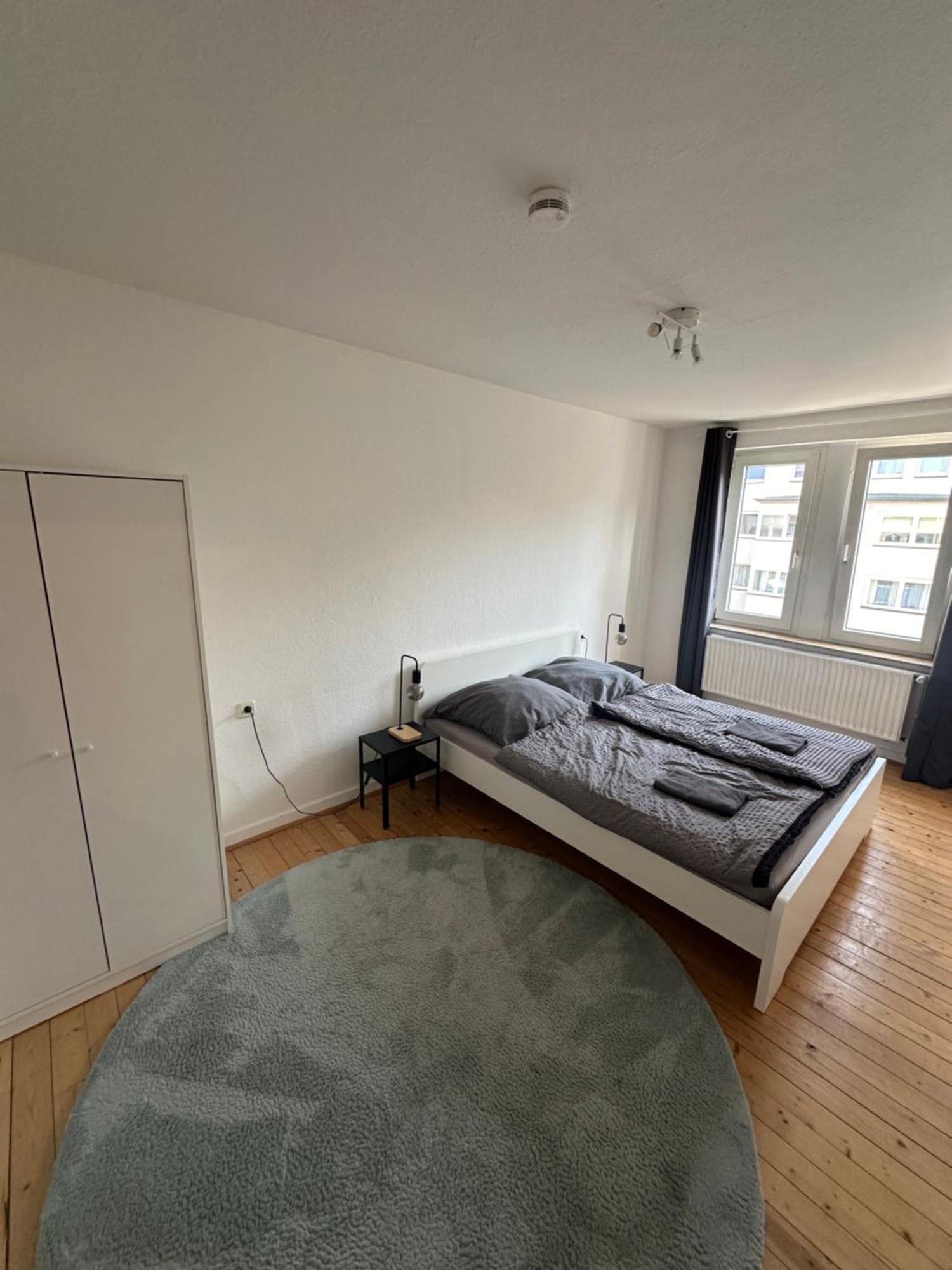 Doppelbett Unterkunft Vahrenwald-List Hannover Exterior foto